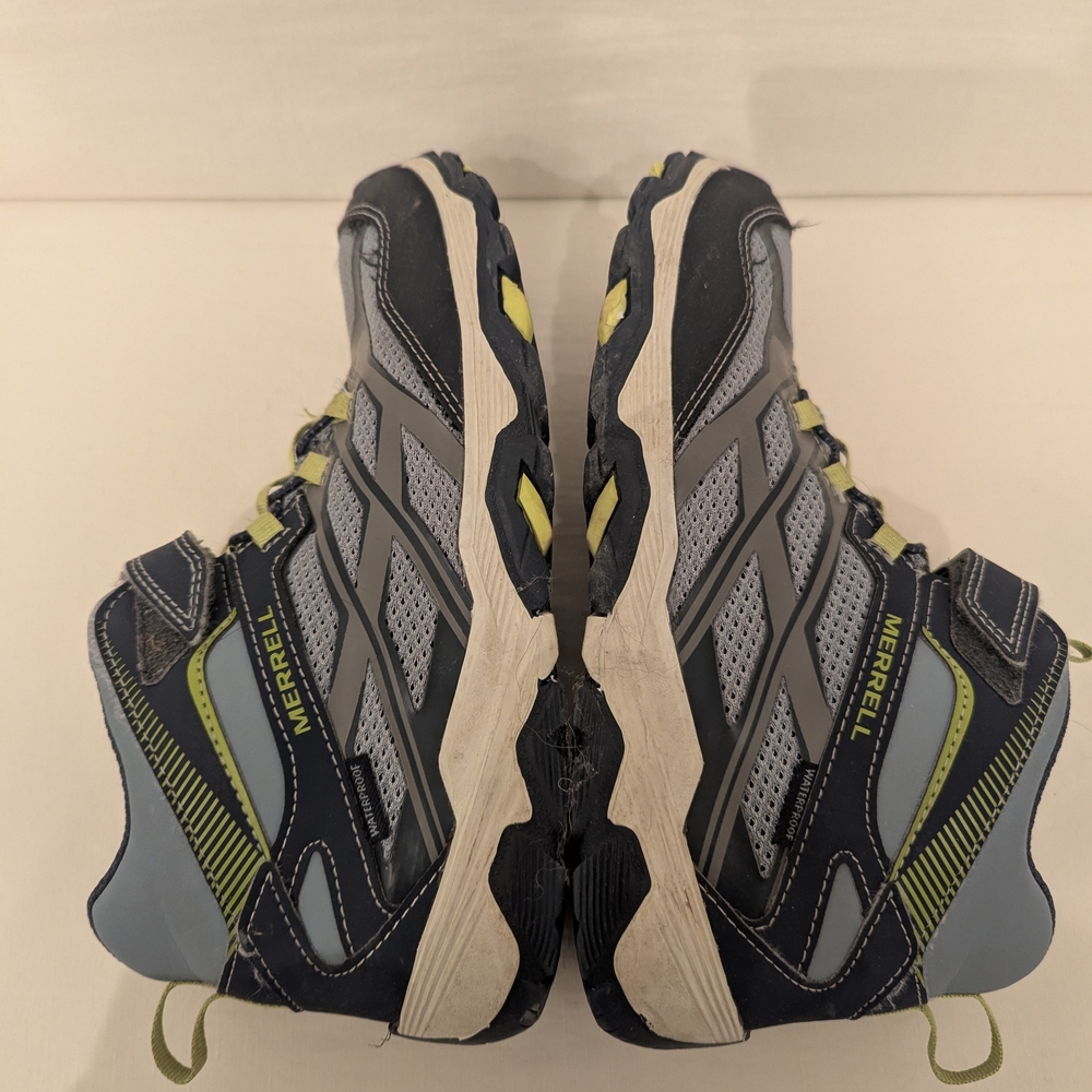Merrell Kids’ Moab FST 2 Mid Waterproof Boot - Size 5 - Picture 3 of 7